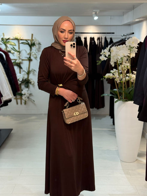 Twist Dress Koffiebruin (ook grote maten)